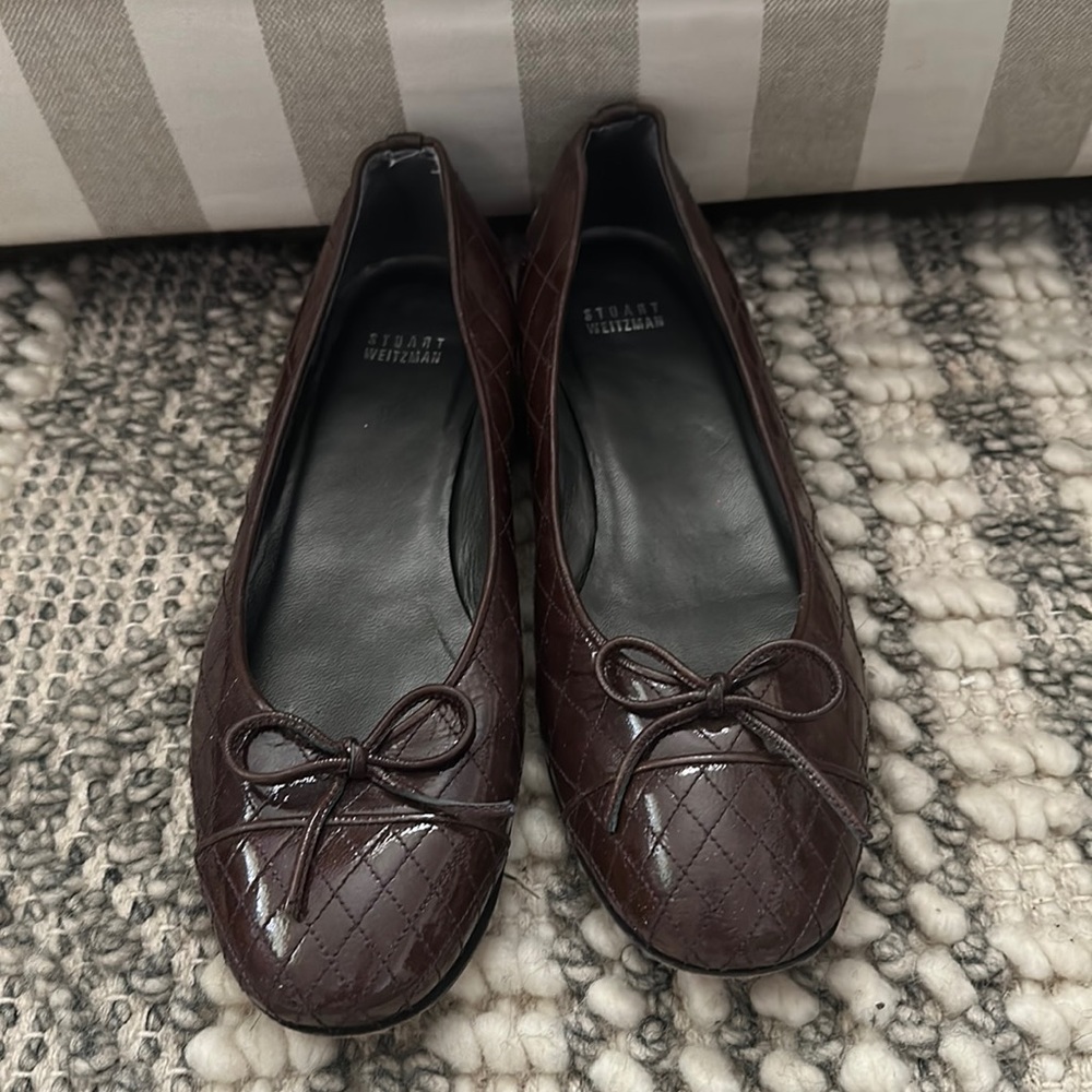 STUART WEITZMAN Brown, Quilted, CapToe Patent Leather Flat Shoe Sz 10